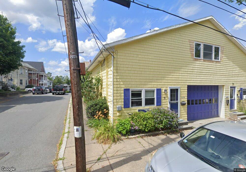 71 Leach St unit 2, Salem, MA 01970 - photo 1