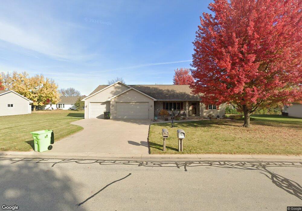 W6066 Blazing Star Dr, Appleton, WI 54915 - photo 1