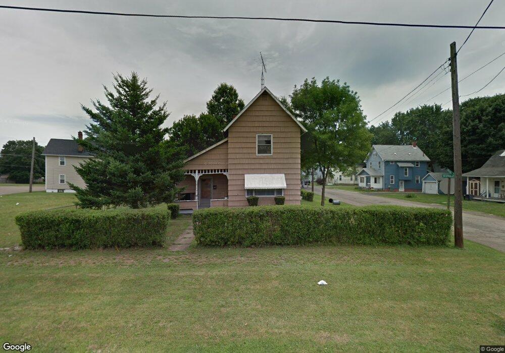 1344 Scoville Ave SW, Canton, OH 44706 - photo 1