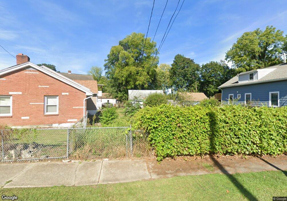 9 Fitchett St, Poughkeepsie, NY 12601 - photo 1