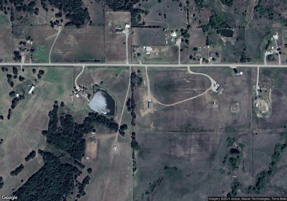 1813 W 9th St, Cushing, OK 74023 - photo 1