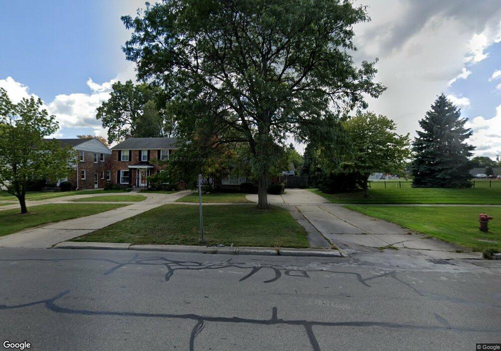 425 Moross Rd, Grosse Pointe Farms, MI 48236 - photo 1