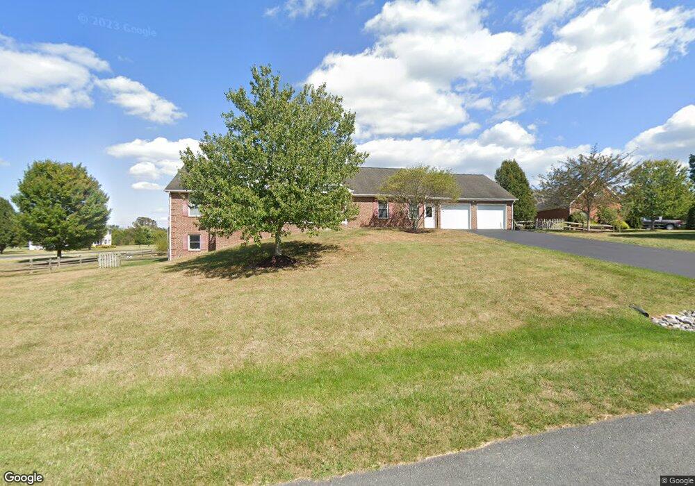 16 Queens Ct, Stuarts Draft, VA 24477 - photo 1