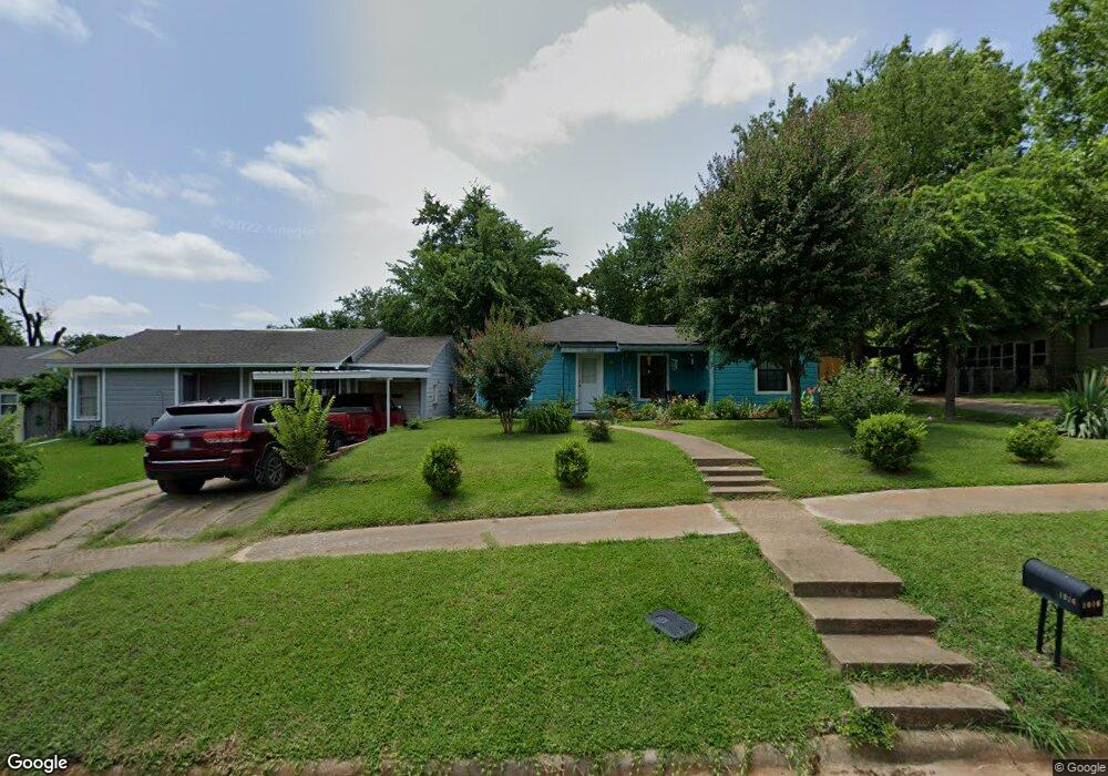 1016 W Nelson St, Denison, TX 75020 - photo 1