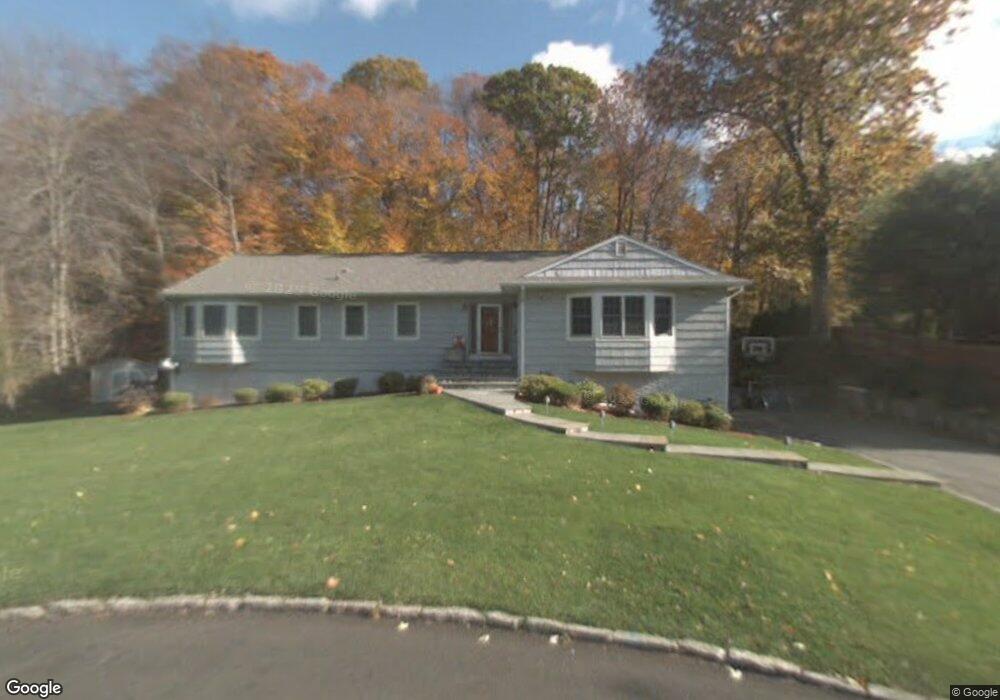 3 Pinehurst Dr, Purchase, NY 10577 - photo 1