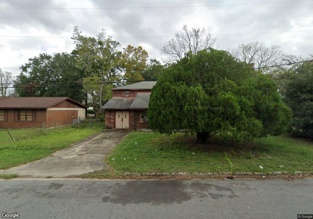 2706 Johnston St, Brunswick, GA 31520 - photo 1
