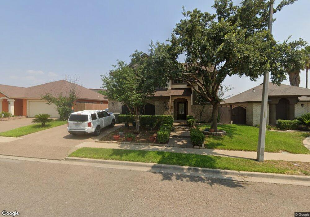 819 Wolf Creek Dr, Laredo, TX 78045 - photo 1