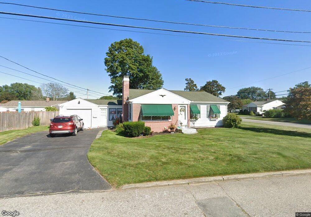 1 Primrose Dr, Riverside, RI 02915 - photo 1