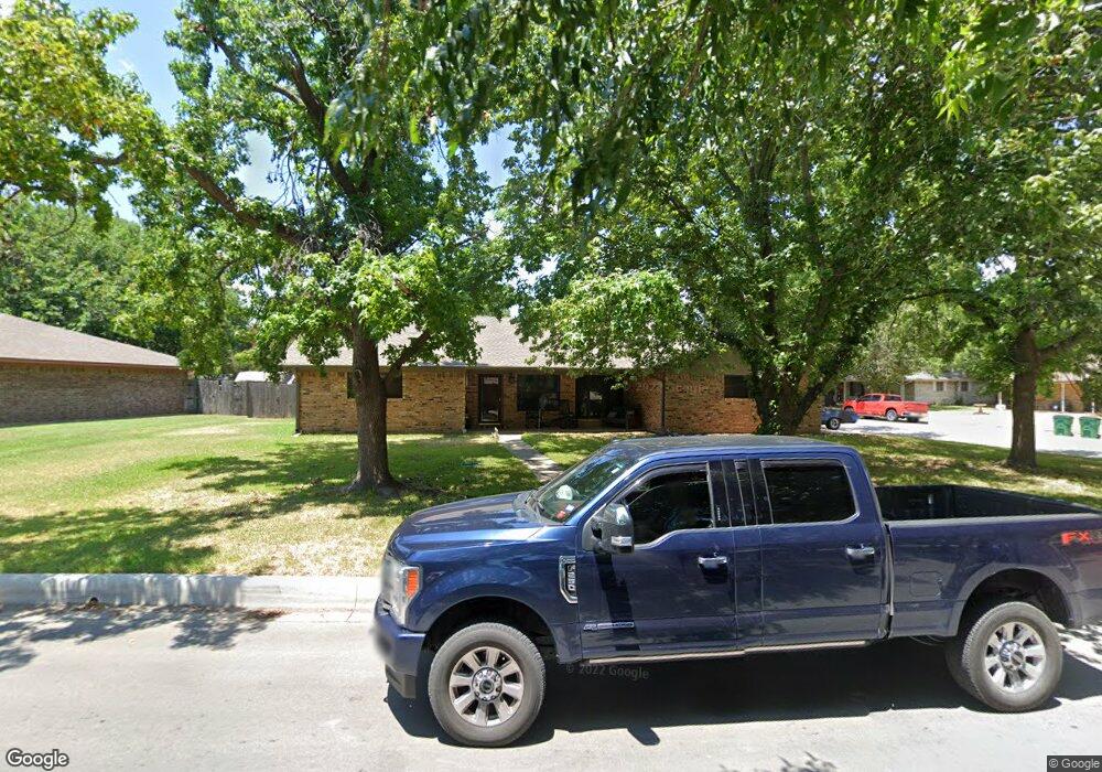 2007 Oneal St, Gainesville, TX 76240 - photo 1