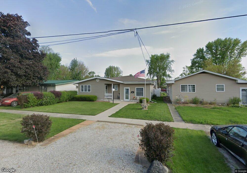 3008 Marion Ave, Mattoon, IL 61938 - photo 1