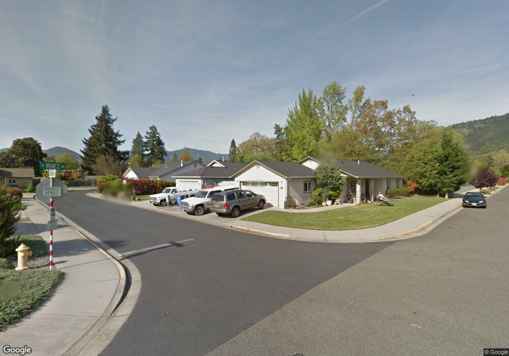 1725 Brookhurst Way, Grants Pass, OR 97527 - photo 1