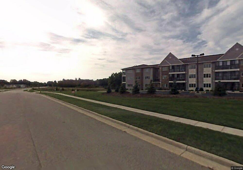 235 Oconomowoc Pkwy unit 203, Oconomowoc, WI 53066 - photo 1