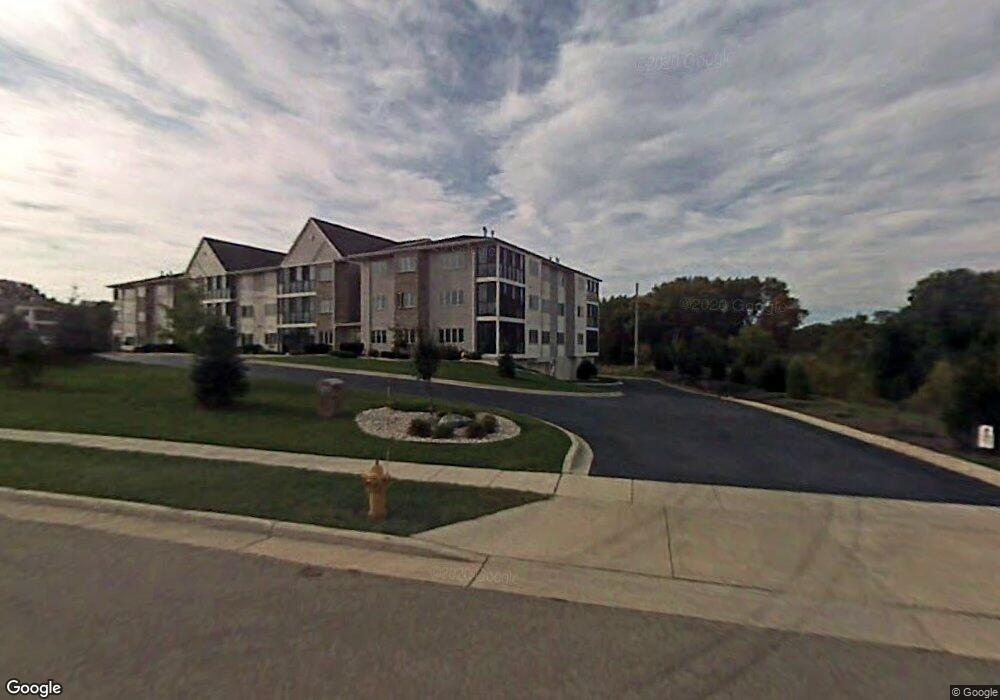 225 Oconomowoc Pkwy unit 102, Oconomowoc, WI 53066 - photo 1