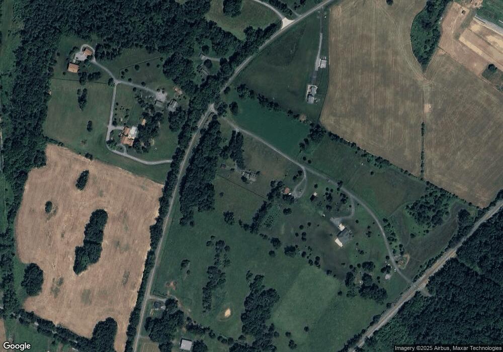 70 Rock Gate Ln, White Post, VA 22663 - photo 1