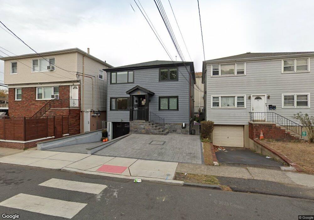 98 Roosevelt Ave unit 2, Jersey City, NJ 07304 - photo 1