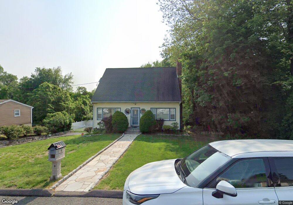 12 Marshall Ave, Trumbull, CT 06611 - photo 1