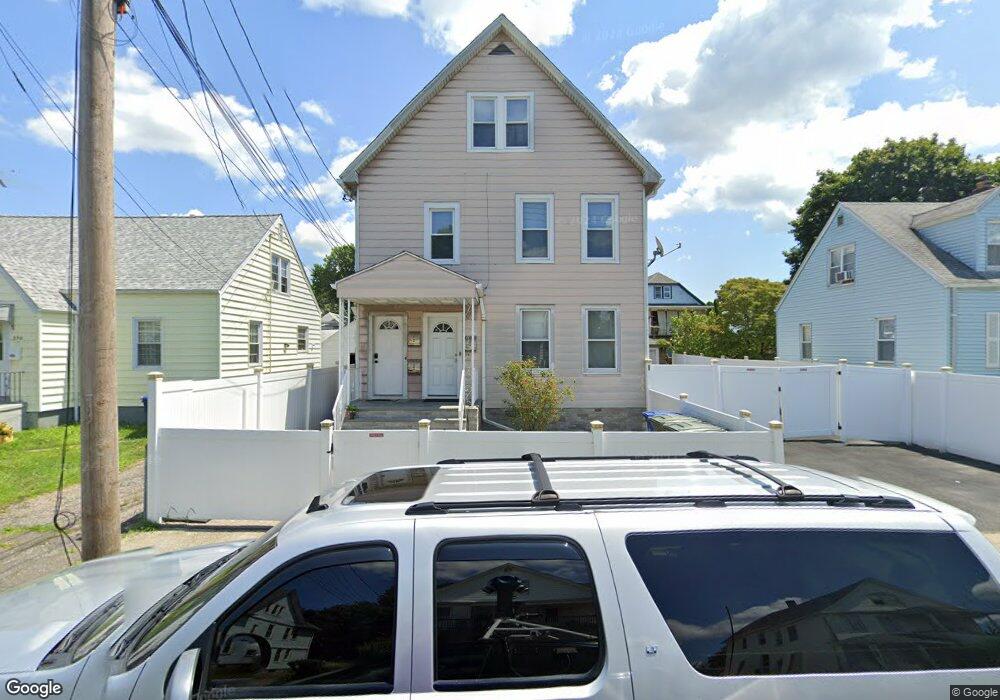 338 Kent Ave unit 3, Bridgeport, CT 06610 - photo 1