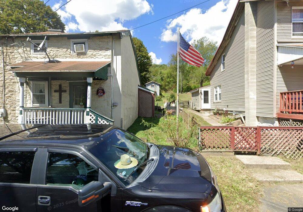 156 Arch St, Ashland, PA 17921 - photo 1