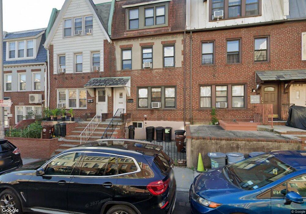 20-65 32nd St unit 2, Long Island City, NY 11105 - photo 1