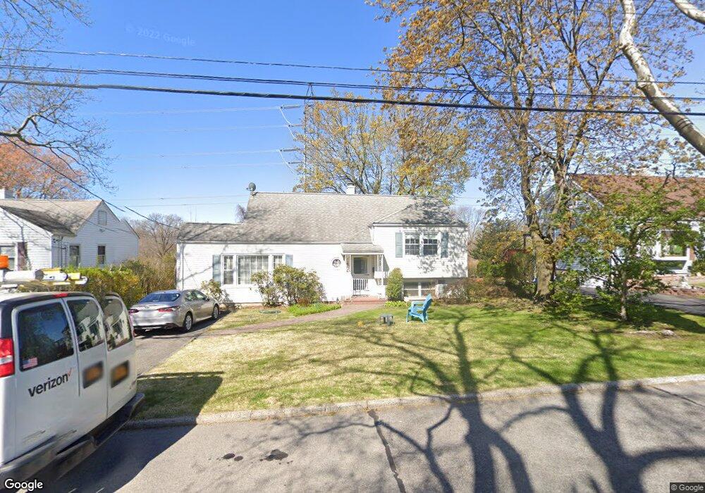 175 Remsen Rd, Yonkers, NY 10710 - photo 1