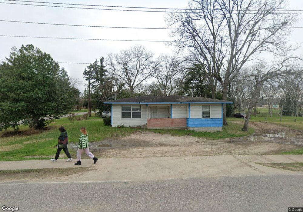 503 N 2nd St, Alvin, TX 77511 - photo 1