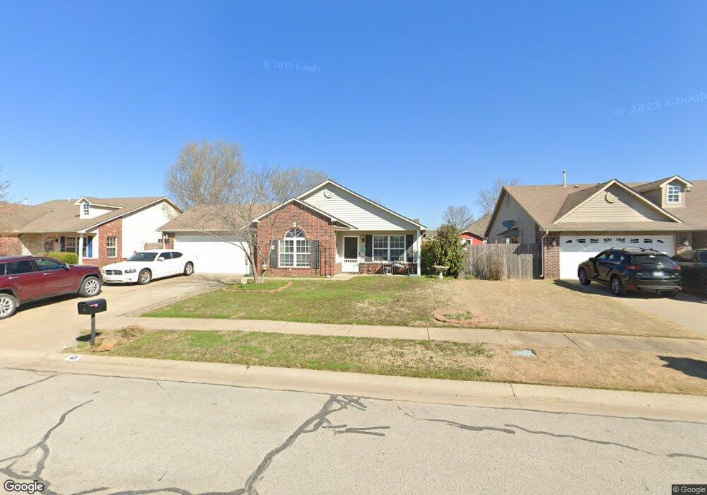 43 E Falcon Dr, Sapulpa, OK 74066 - photo 1