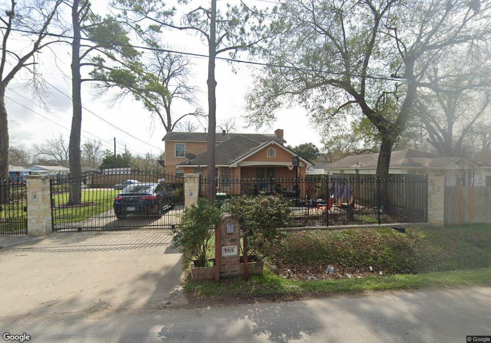 1501 Dolly Wright St, Houston, TX 77088 - photo 1