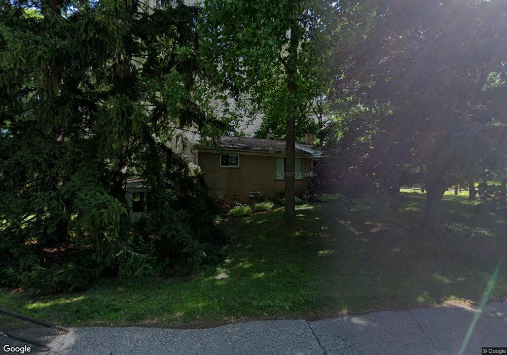 7010 Locklin, West Bloomfield, MI 48324 - photo 1