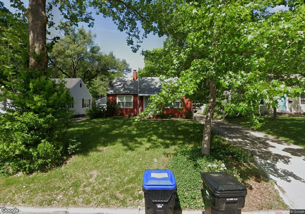 1927 SW Randolph Ave, Topeka, KS 66604 - photo 1