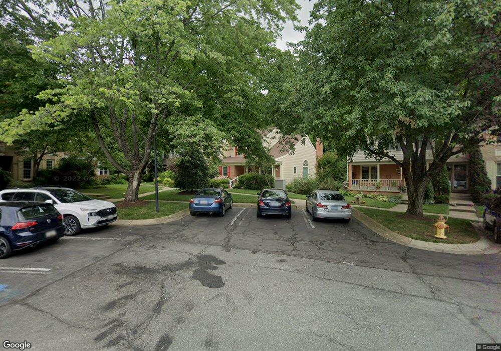 12249 Tildenwood Dr, Rockville, MD 20852 - photo 1