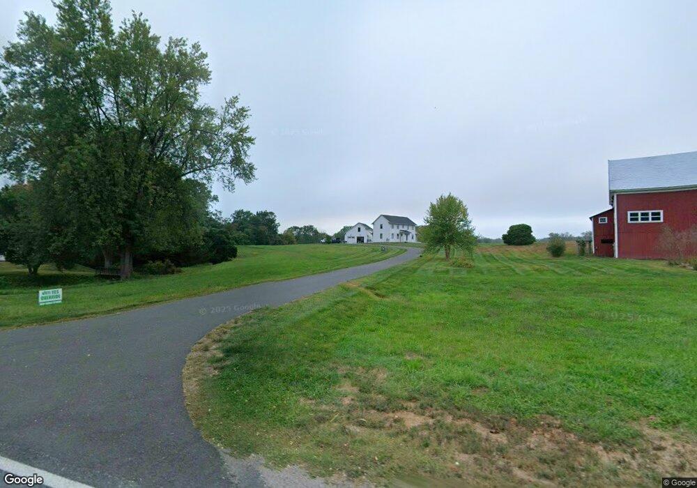 185 Hockanum Rd, Hadley, MA 01035 - photo 1