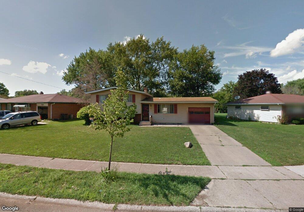 700 Christian Ave, Elkhart, IN 46517 - photo 1