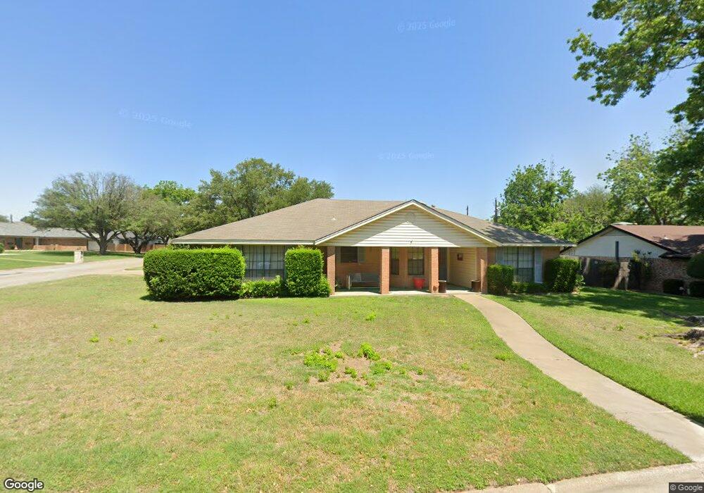 1520 Cobblestone Ln, Cleburne, TX 76033 - photo 1