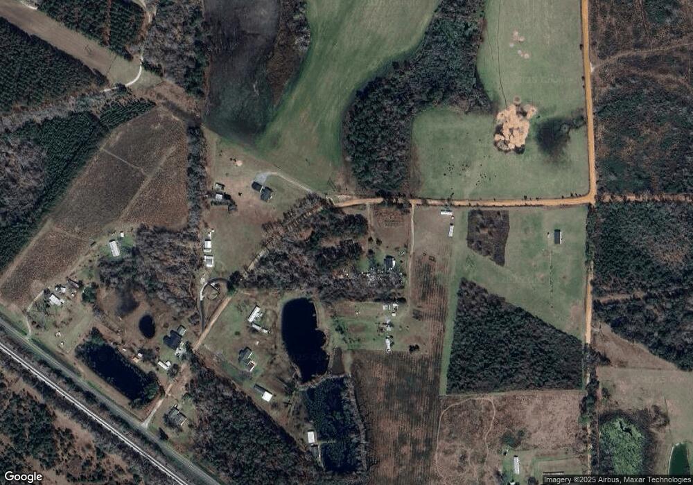 302 Earl Day Rd, Ambrose, GA 31512 - photo 1