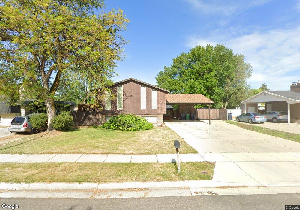 8698 S Gladiator Way, Sandy, UT 84094 - photo 1