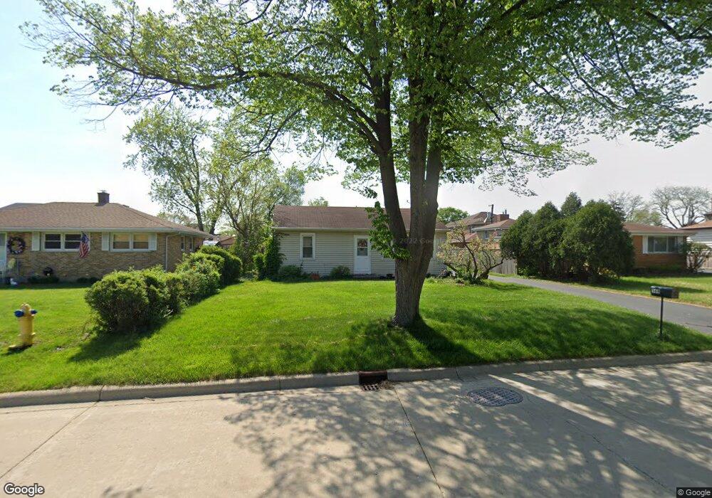 568 N Emroy Ave, Elmhurst, IL 60126 - photo 1