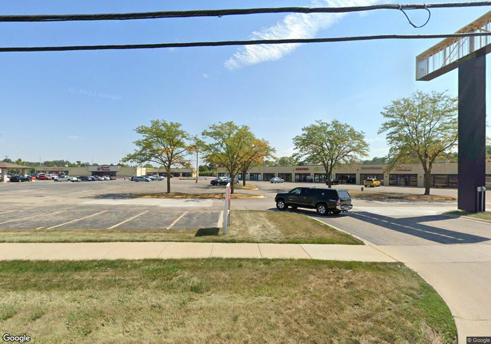 377 Edgewood Rd NW, Cedar Rapids, IA 52405 - photo 1