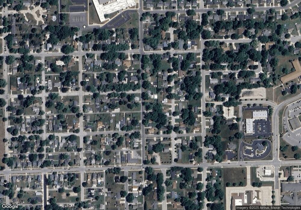 224 Eckhart Ave, Auburn, IN 46706 - photo 1