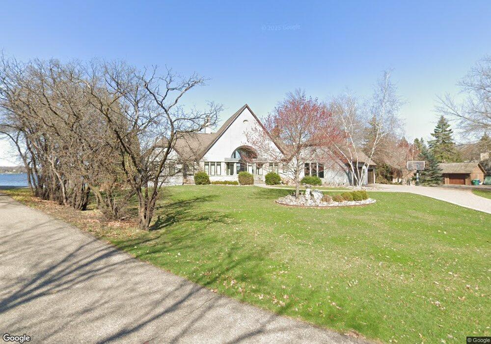 5325 Elmridge Cir, Excelsior, MN 55331 - photo 1