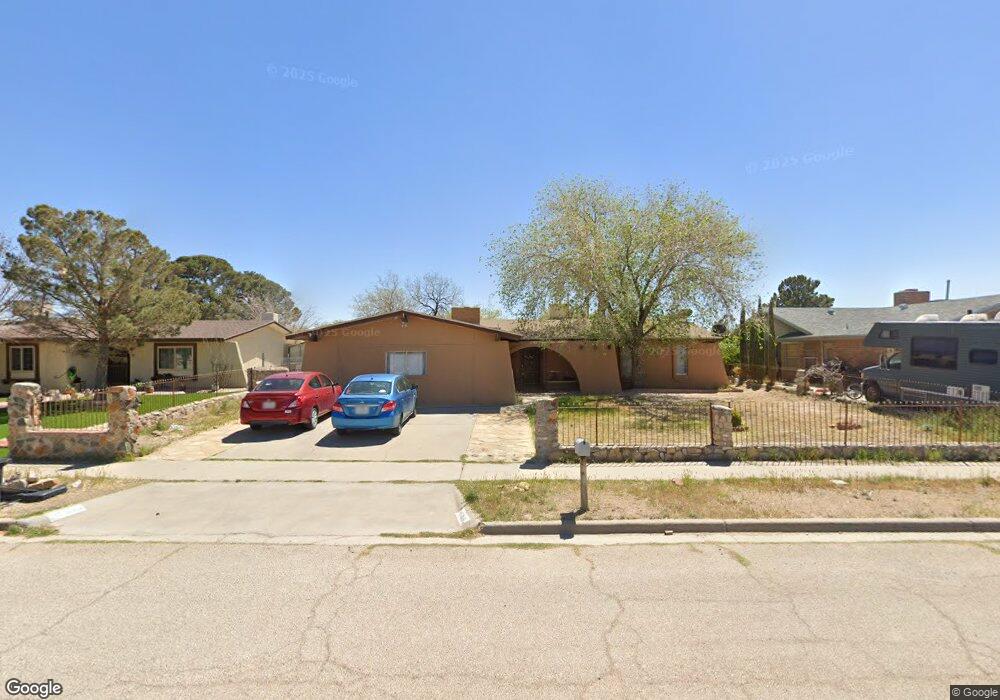 15316 Woodhill Ct, Horizon City, TX 79928 - photo 1