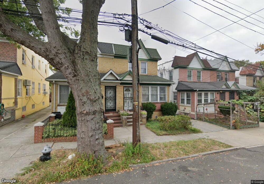 6124 159th St, Fresh Meadows, NY 11365 - photo 1