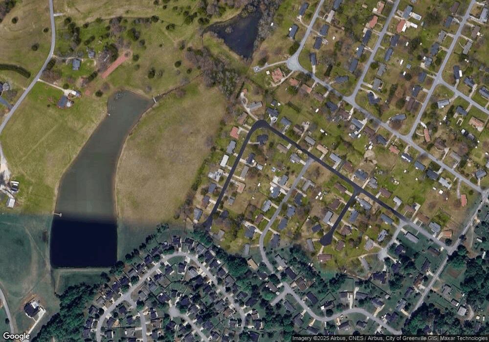 205 Whitestone Ave, Mauldin, SC 29662 - photo 1