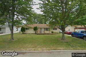 613 Hermanson Dr, Moweaqua, IL 62550