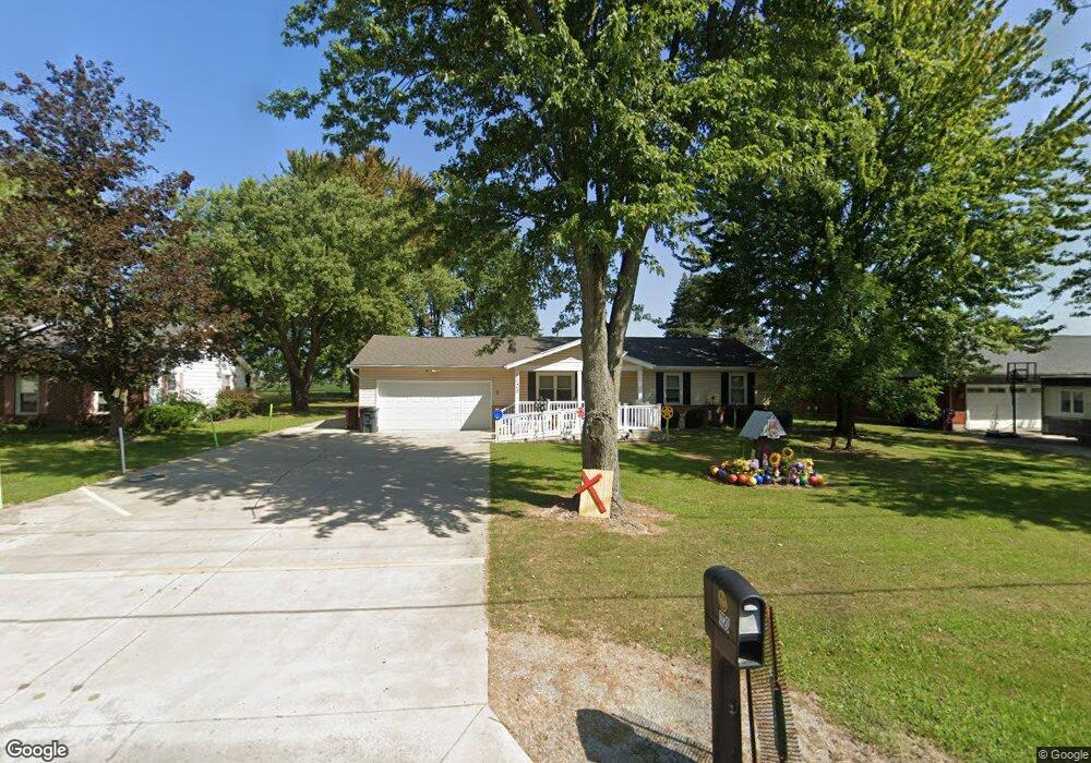 1120 W Bluelick Rd, Lima, OH 45801 - photo 1