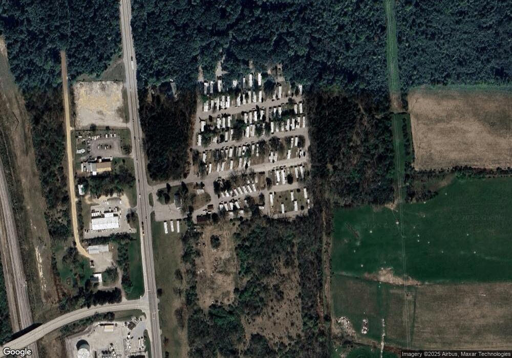 115 Main Dr, Mount Morris, MI 48458 - photo 1