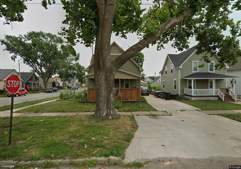 803 9th St SW, Cedar Rapids, IA 52404 - photo 1