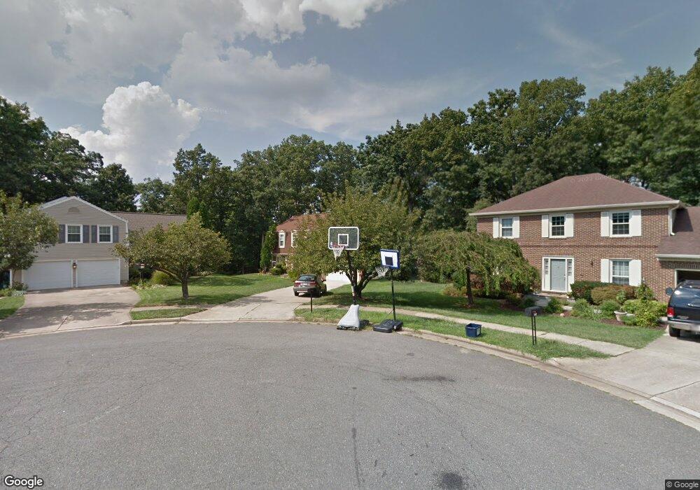 8216 Labbe Ln, Vienna, VA 22182 - photo 1