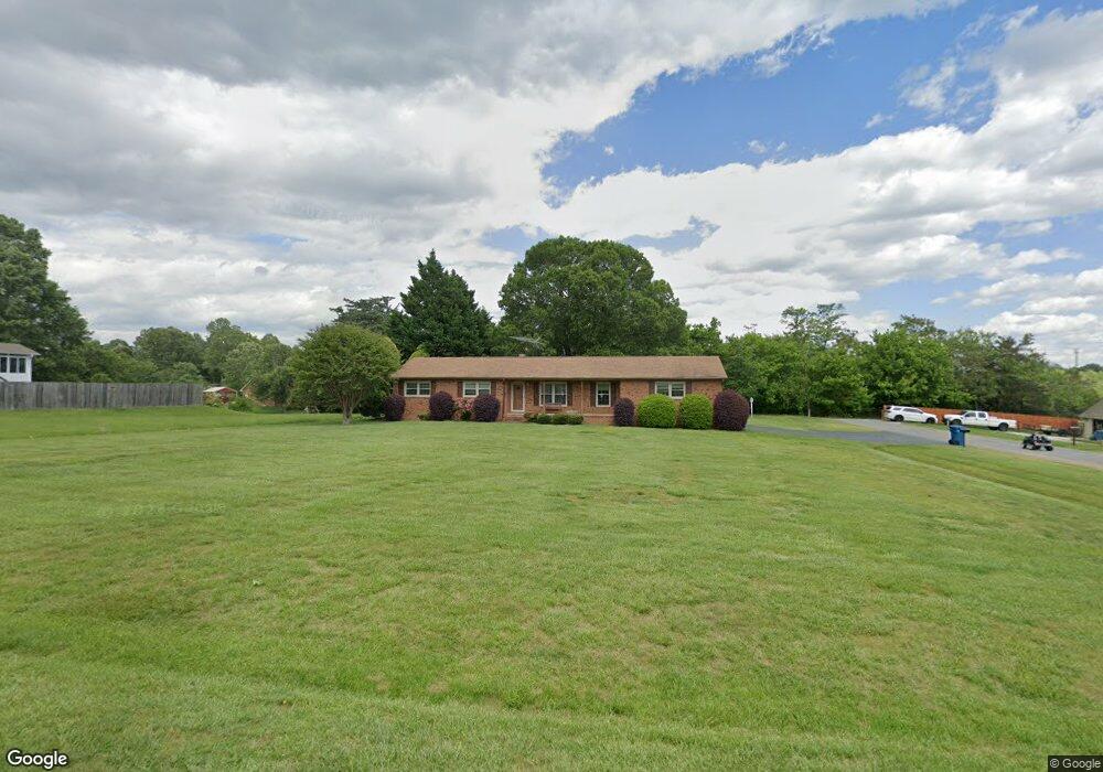 4907 Newkirk Dr, Greensboro, NC 27407 - photo 1