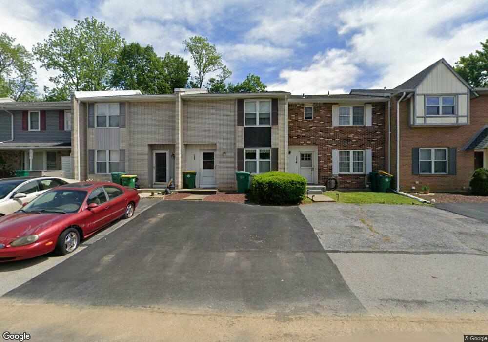 7582 Buttercup Rd, Macungie, PA 18062 - photo 1