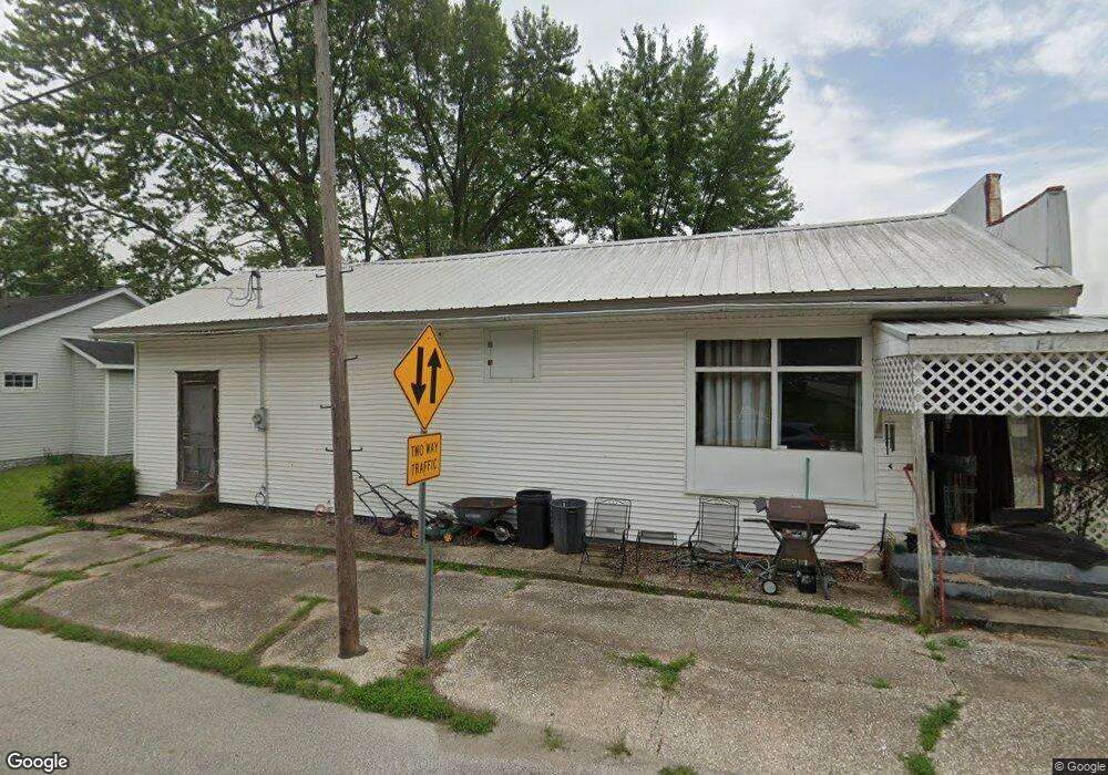 1001 E van Trees St, Washington, IN 47501 - photo 1